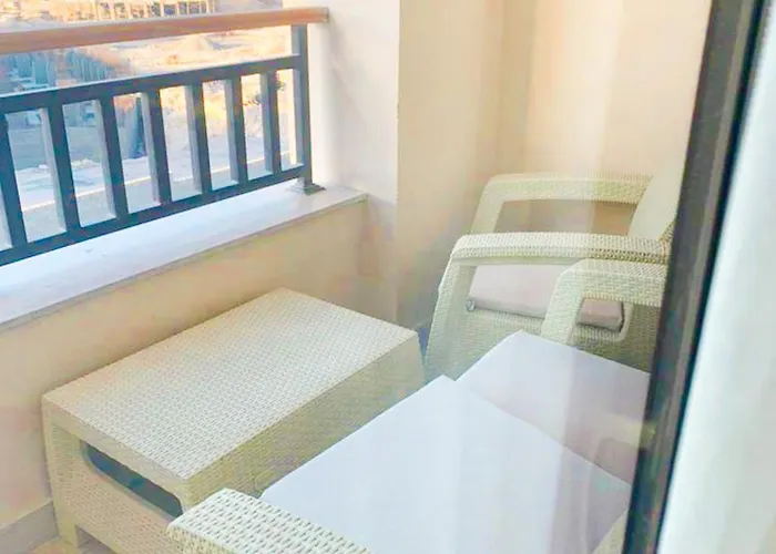 Apartment Modern 1br Aldau Heights